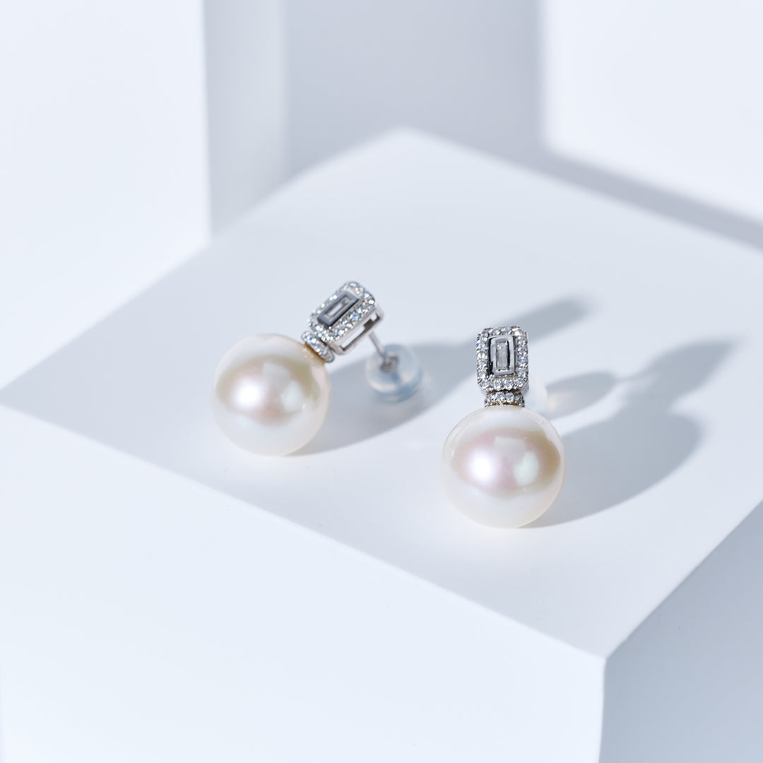 Orecchini con perla Edison in oro massiccio 18K KE00300