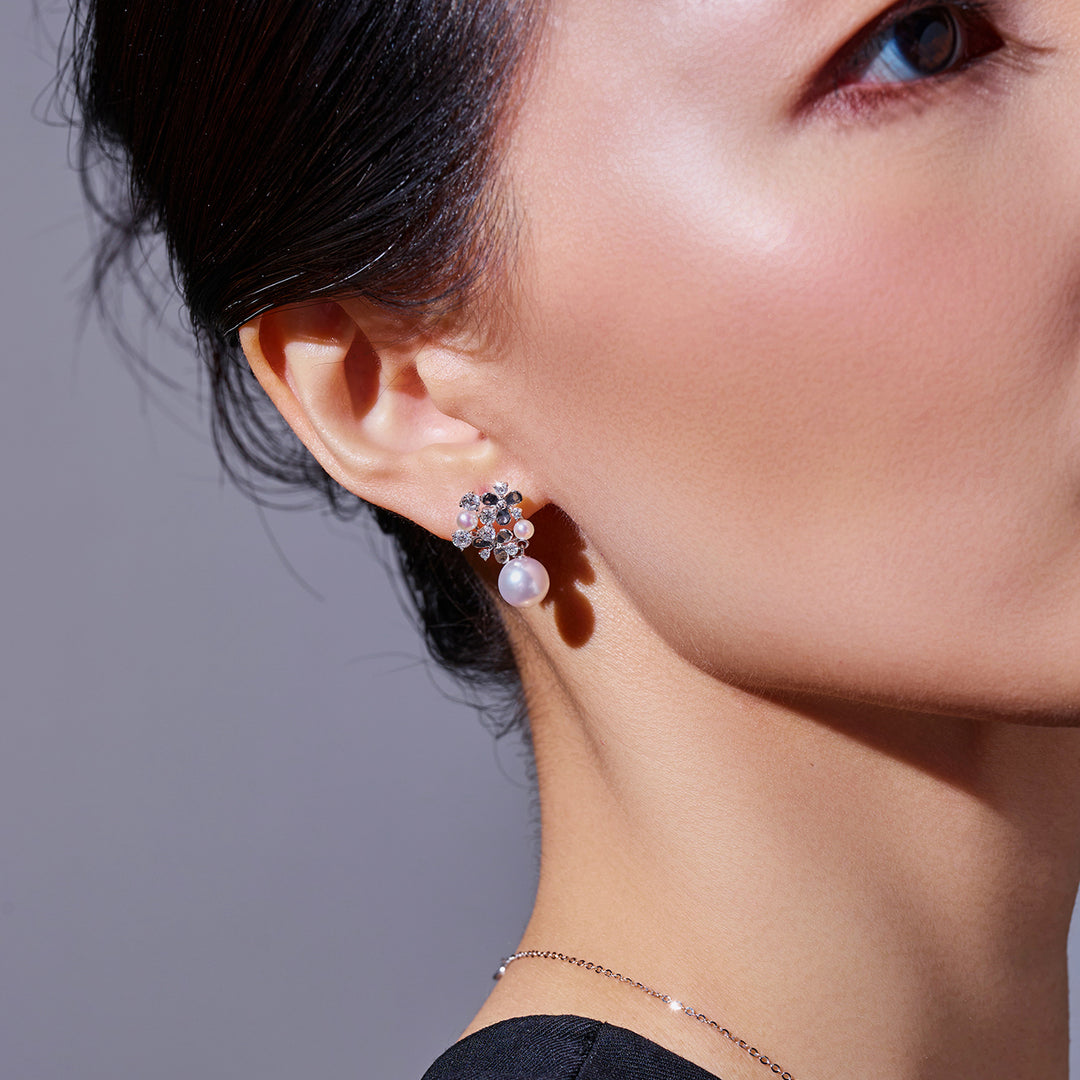 Ohrhänger mit Akoya-Perlen aus 18 Karat Gold, Spitzenqualität KE00306