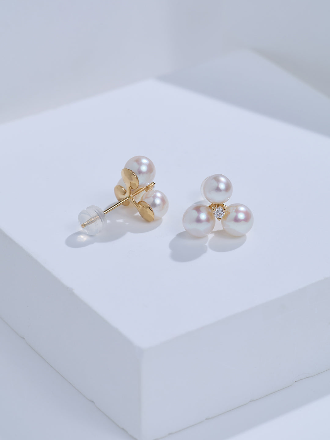 Top Grade 18K Gold  Akoya Pearl Earrings KE00316