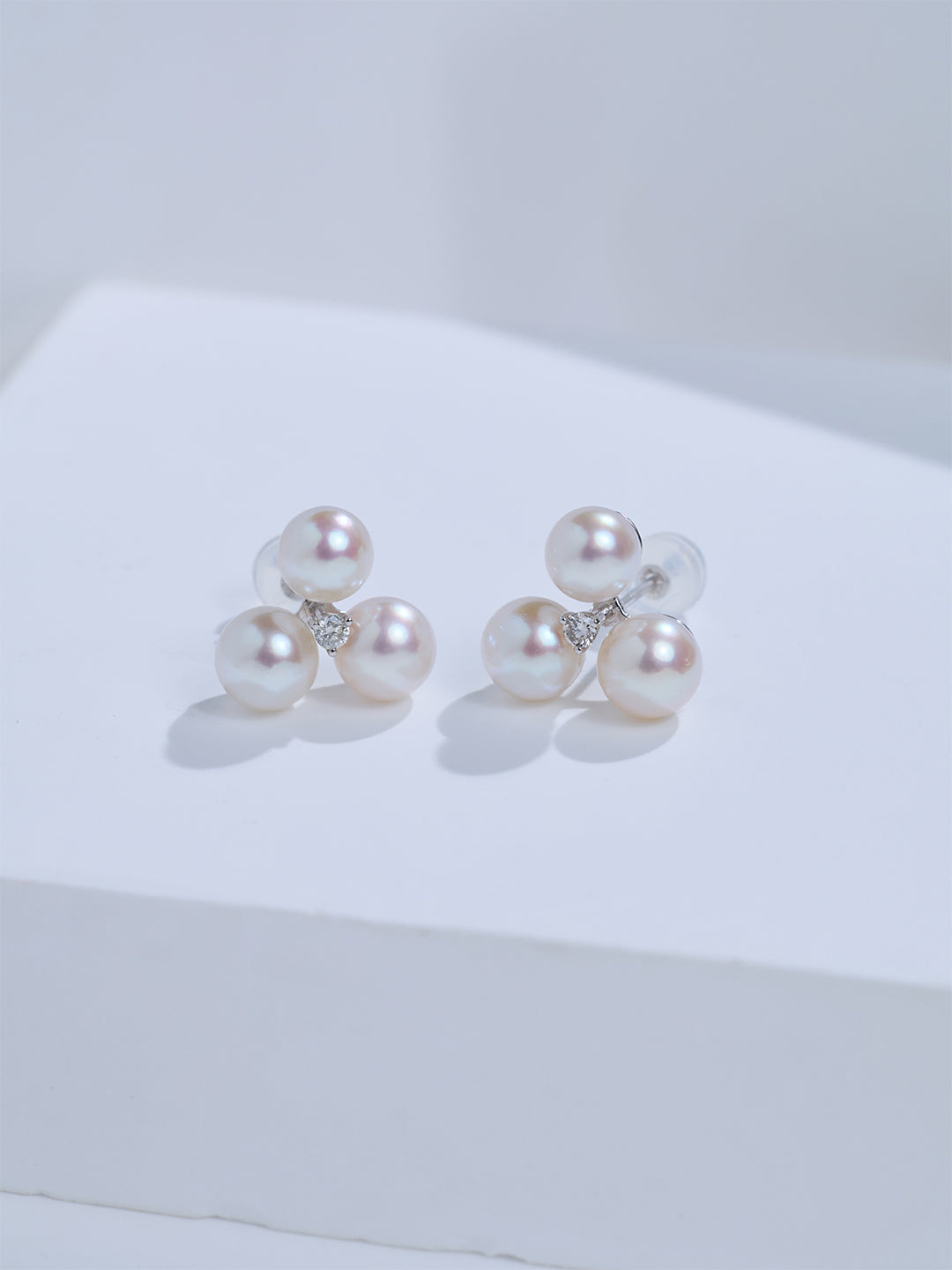 Top Grade 18K Solid Gold Hanadama Akoya Pearl Earrings KE00317