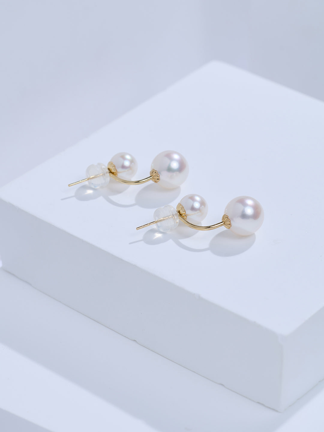Top Grade 18K Gold Hanadama Akoya Pearl Earrings KE00328