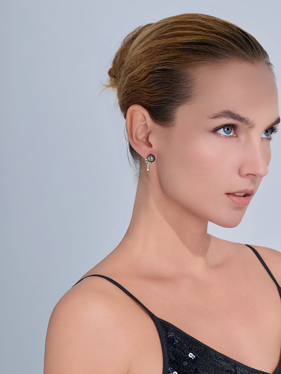 Top Grade 18K Gold Tahitian Pearl Earrings KE00332