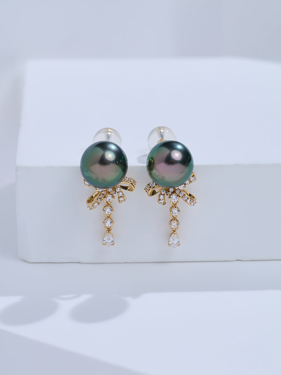 Top Grade 18K Gold Tahitian Pearl Earrings KE00332
