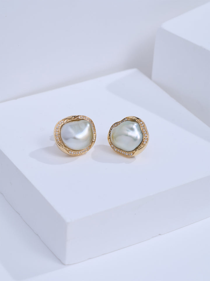 Pendientes de perlas Keshi de agua salada de oro macizo de 18k de máxima calidad KE00337
