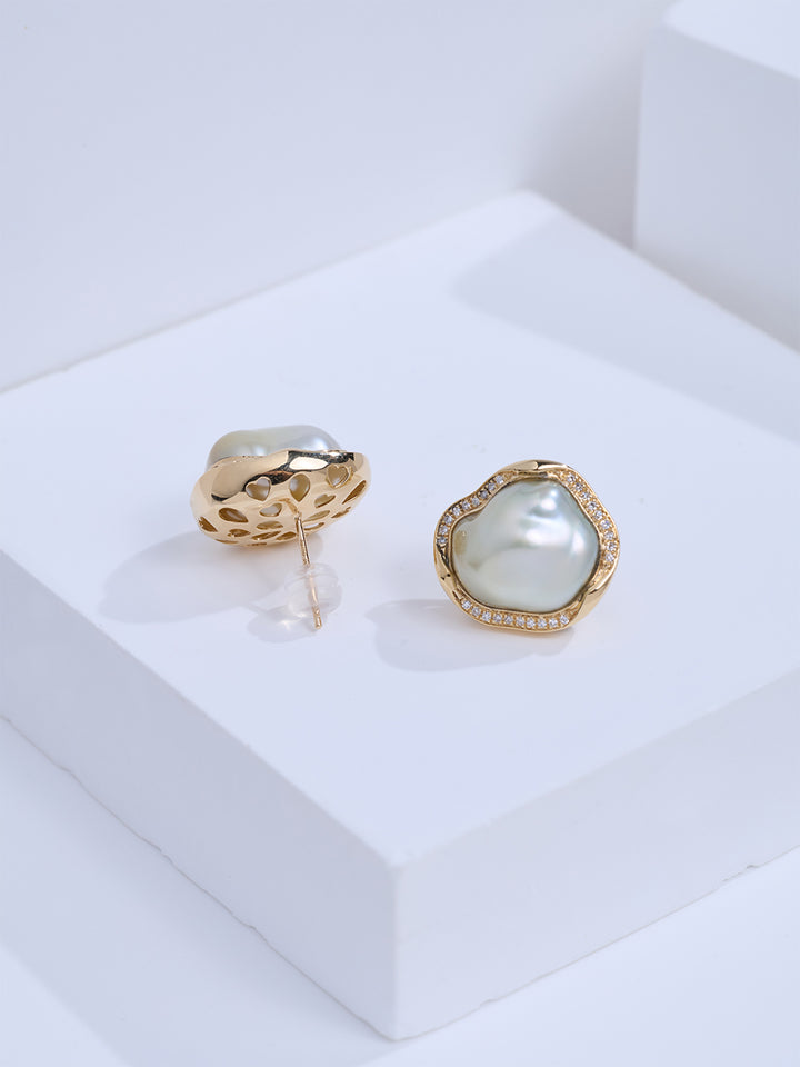 Pendientes de perlas Keshi de agua salada de oro macizo de 18k de máxima calidad KE00337