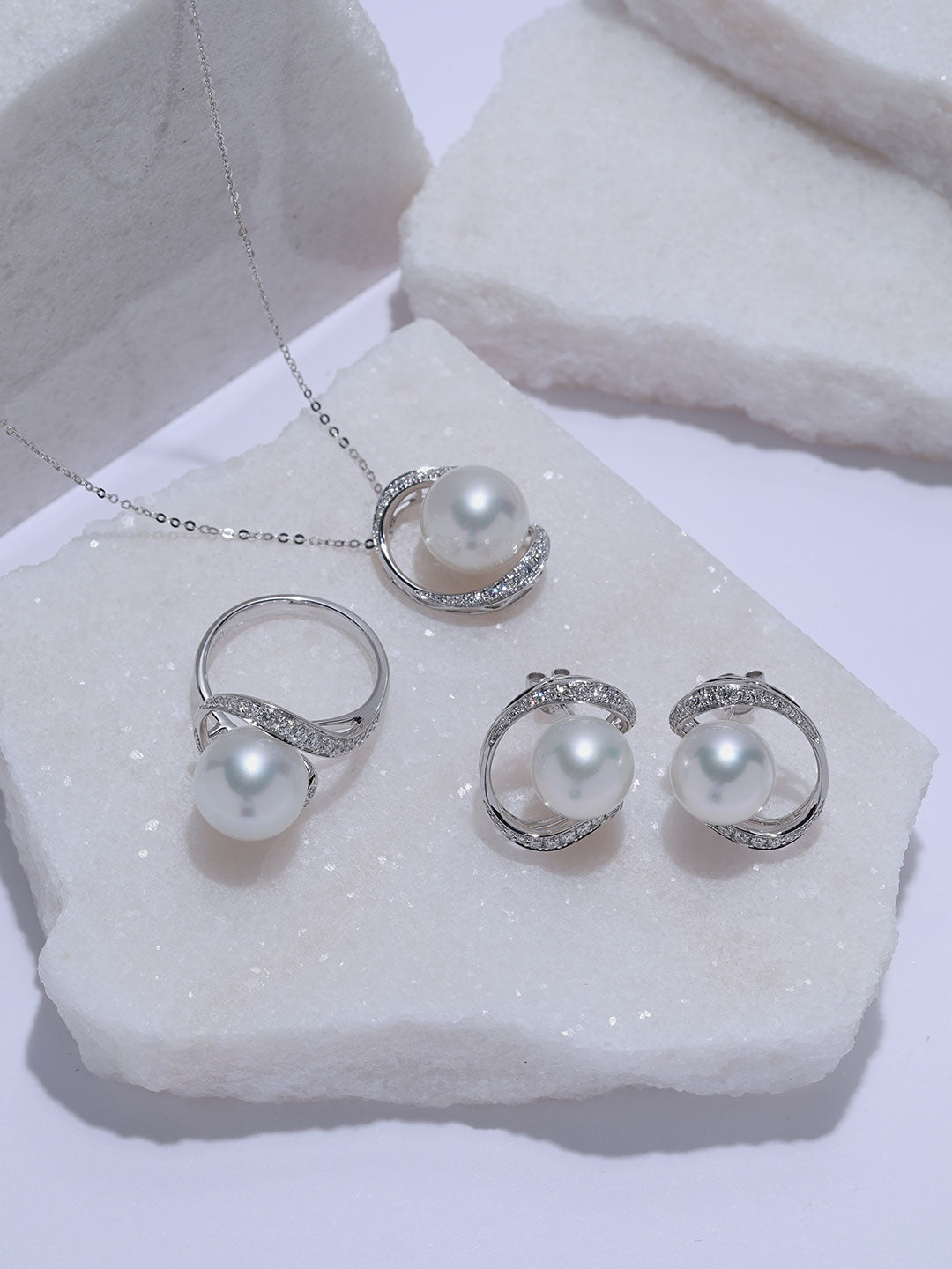 Top Grade 18K Gold Australian White Pearl Earring KE00347 | POSSIBILITIES