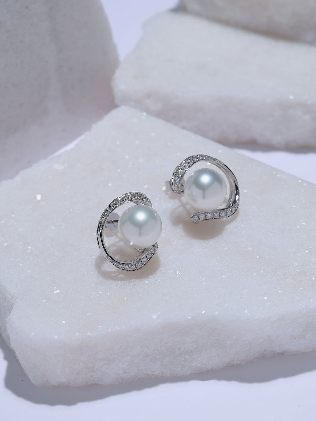 Top Grade 18K Gold Australian White Pearl Earring KE00347 | POSSIBILITIES