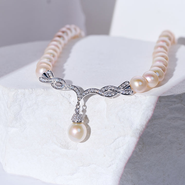 Halskette mit Süßwasserperlen aus 18-karätigem Gold KN00021