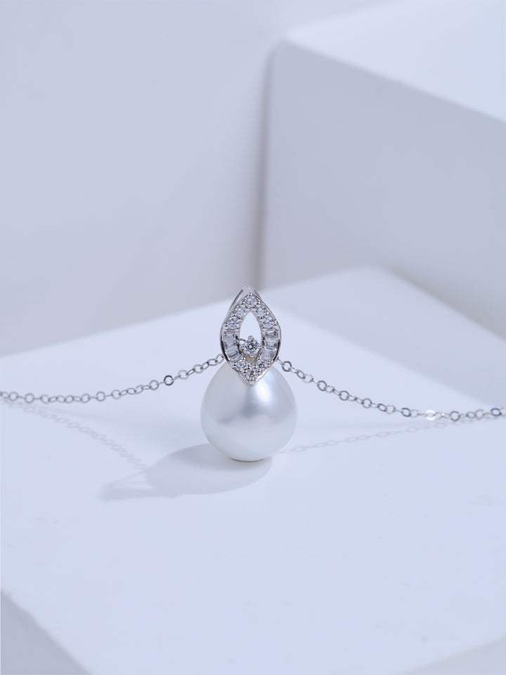 Collier en or massif 18K de qualité supérieure avec perles d&