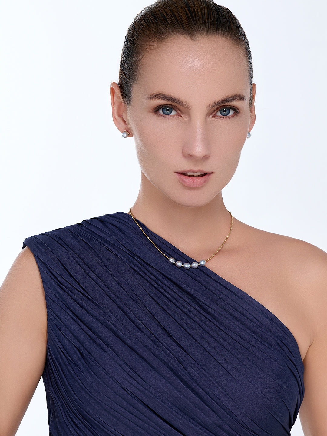 Collar de perlas Akoya de oro macizo de 18K de máximo brillo KN00122