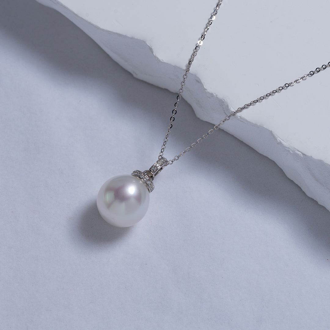 18K Solid Gold Diamond Saltwater Pearl Necklace KN00140 - PEARLY LUSTRE