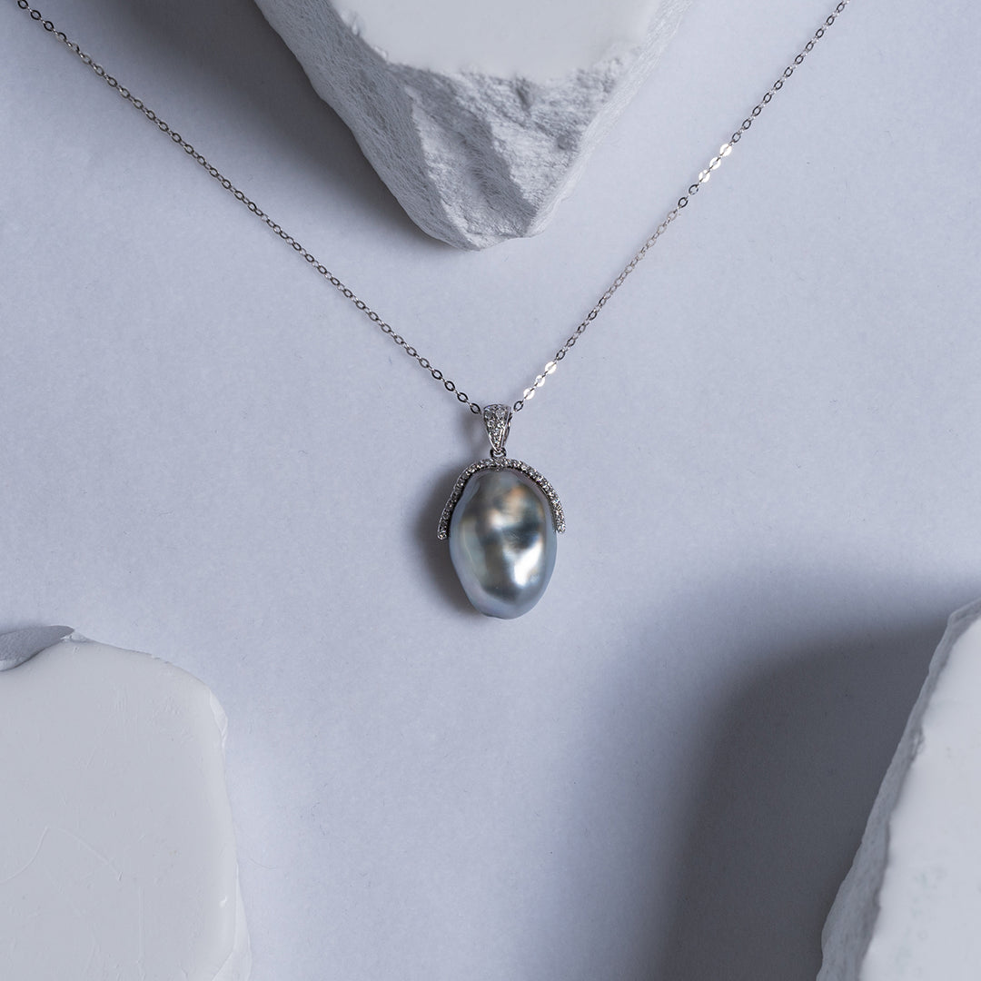 18k Solid Gold Diamond Tahitian Keshi Pearl Necklace KN00143 - PEARLY LUSTRE
