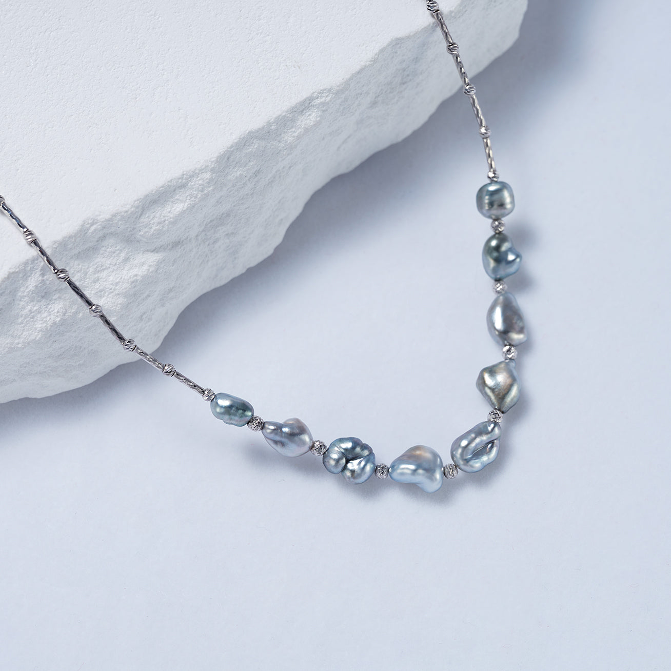 18K Solid Gold Tahitian Keshi Pearl Necklace KN00192 - PEARLY LUSTRE