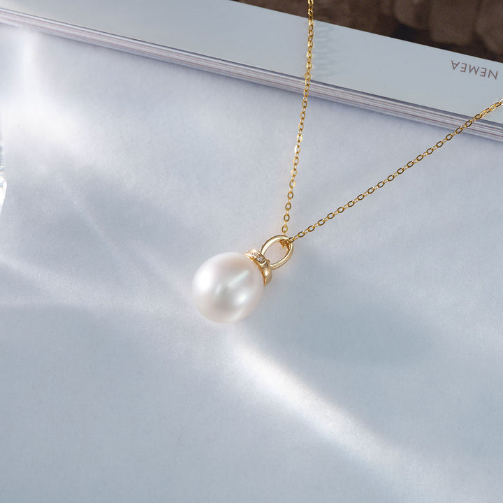 18K Solid Gold Diamond Saltwater Pearl Necklace KN00206 - PEARLY LUSTRE
