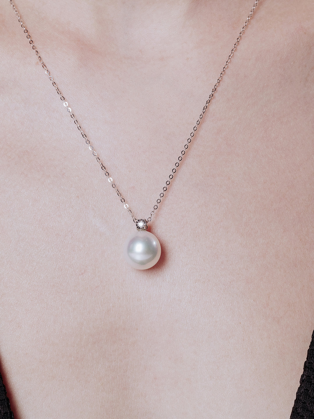 Collier de perles Edison de qualité supérieure en or massif 18 carats KN00220