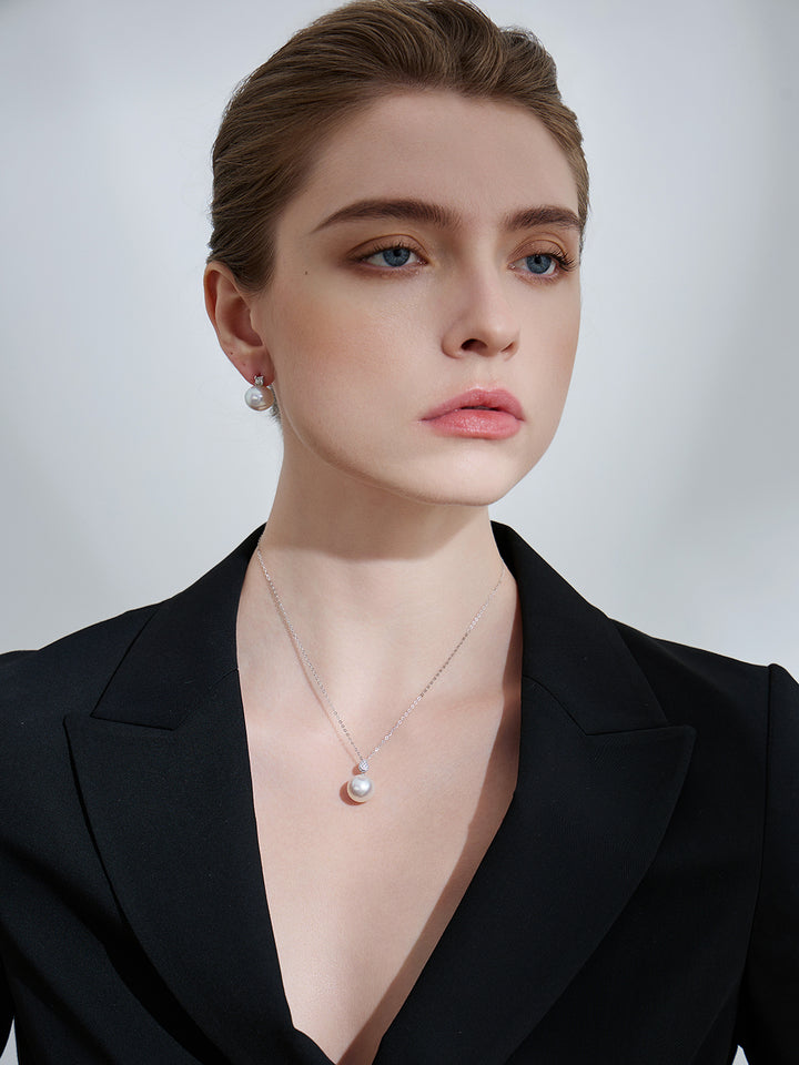 Collana di perle bianche australiane dei Mari del Sud in oro massiccio 18 carati KN00231
