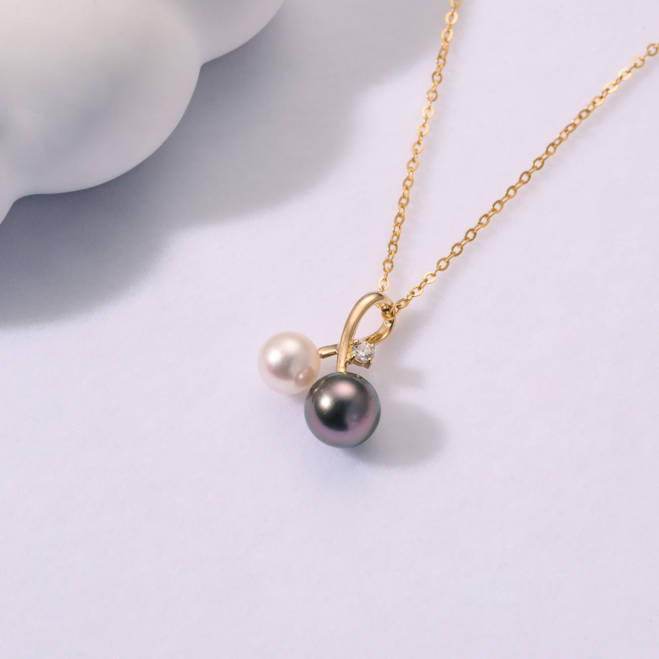18K Solid Gold Diamond Saltwater Pearl Necklace KN00236 | HARMONY - PEARLY LUSTRE
