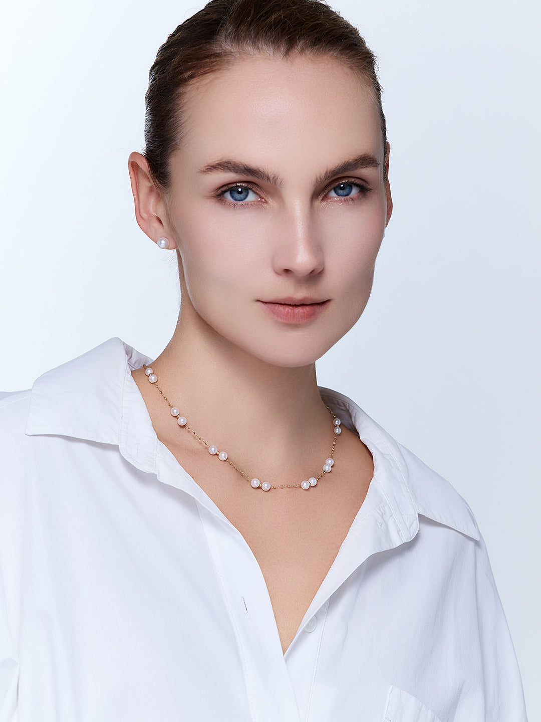 Collar de perlas Akoya de oro macizo de 18 k KN00242