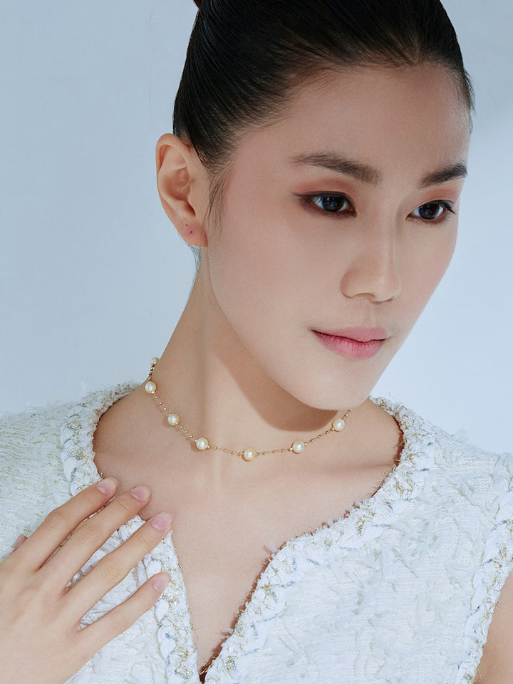 Collier de perles Akoya en or massif 18 carats KN00259