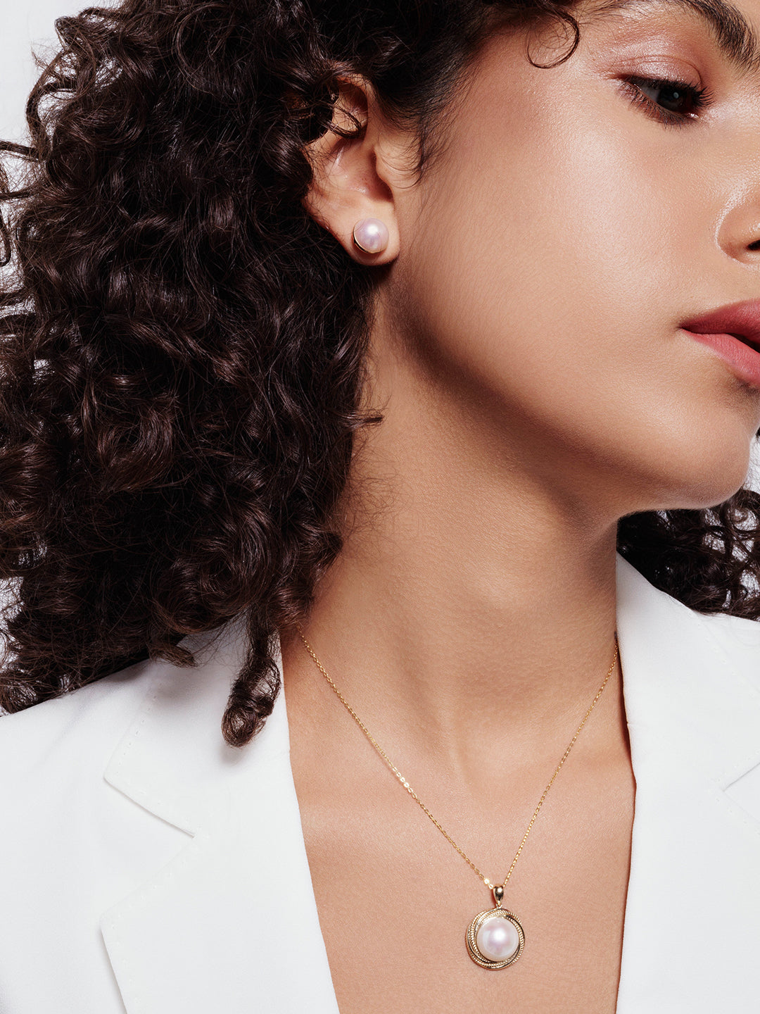 Collar de perlas Edison de oro macizo 18k KN00276