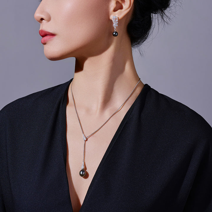 18k Solid Gold Diamond Tahitian Pearl Necklace KN00281