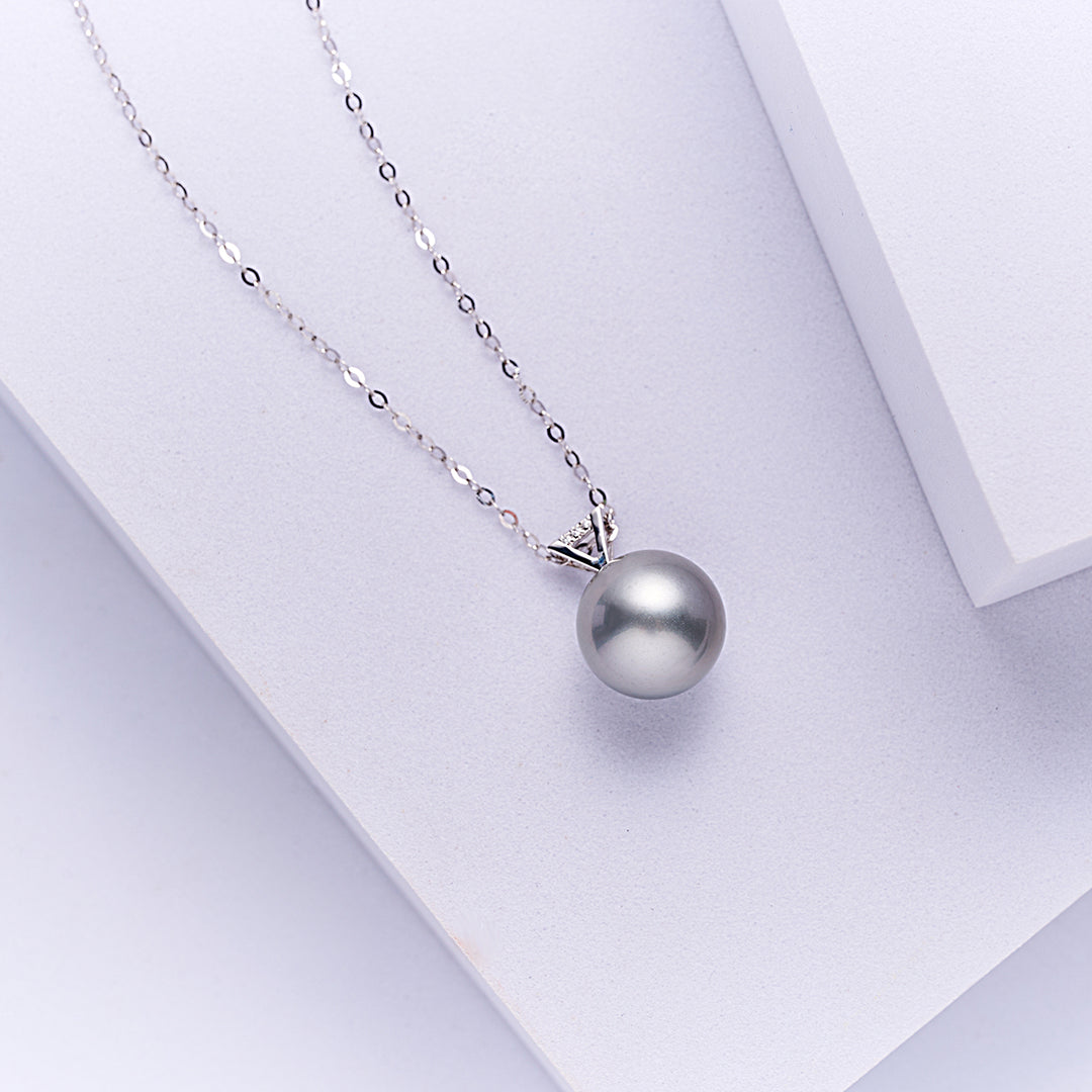 18k Solid Gold Diamond Tahitian Pearl Necklace KN00285 - PEARLY LUSTRE