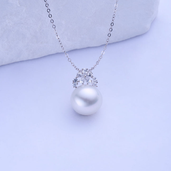 18K Emas Pepejal Kalung Mutiara Laut Selatan Australia Putih KN00286