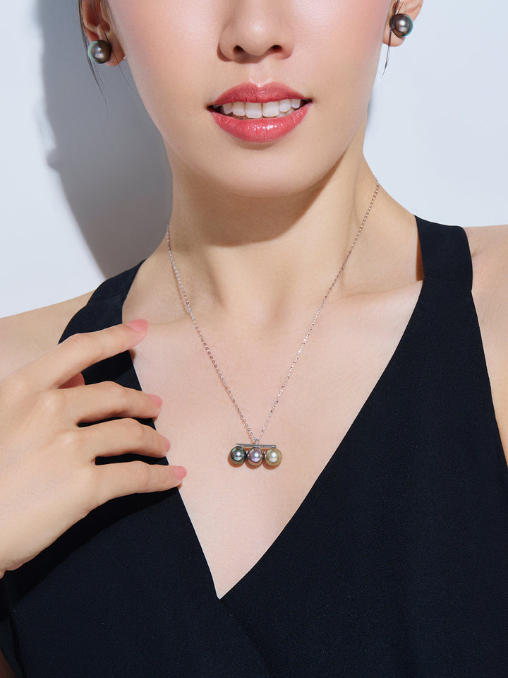 Collar de perlas tahitianas de agua salada de oro macizo de 18K KN00304