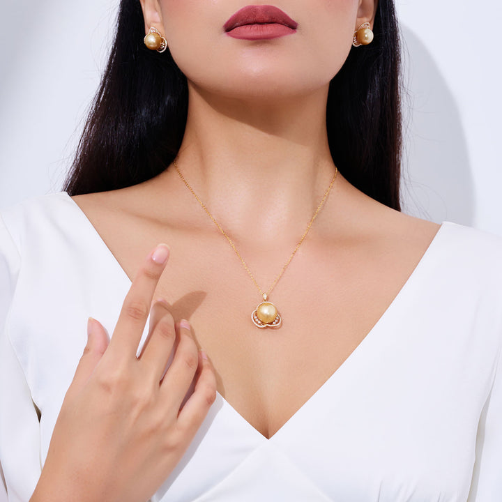 18K Solid Gold South Sea Golden Pearl Necklace KN00335 - PEARLY LUSTRE