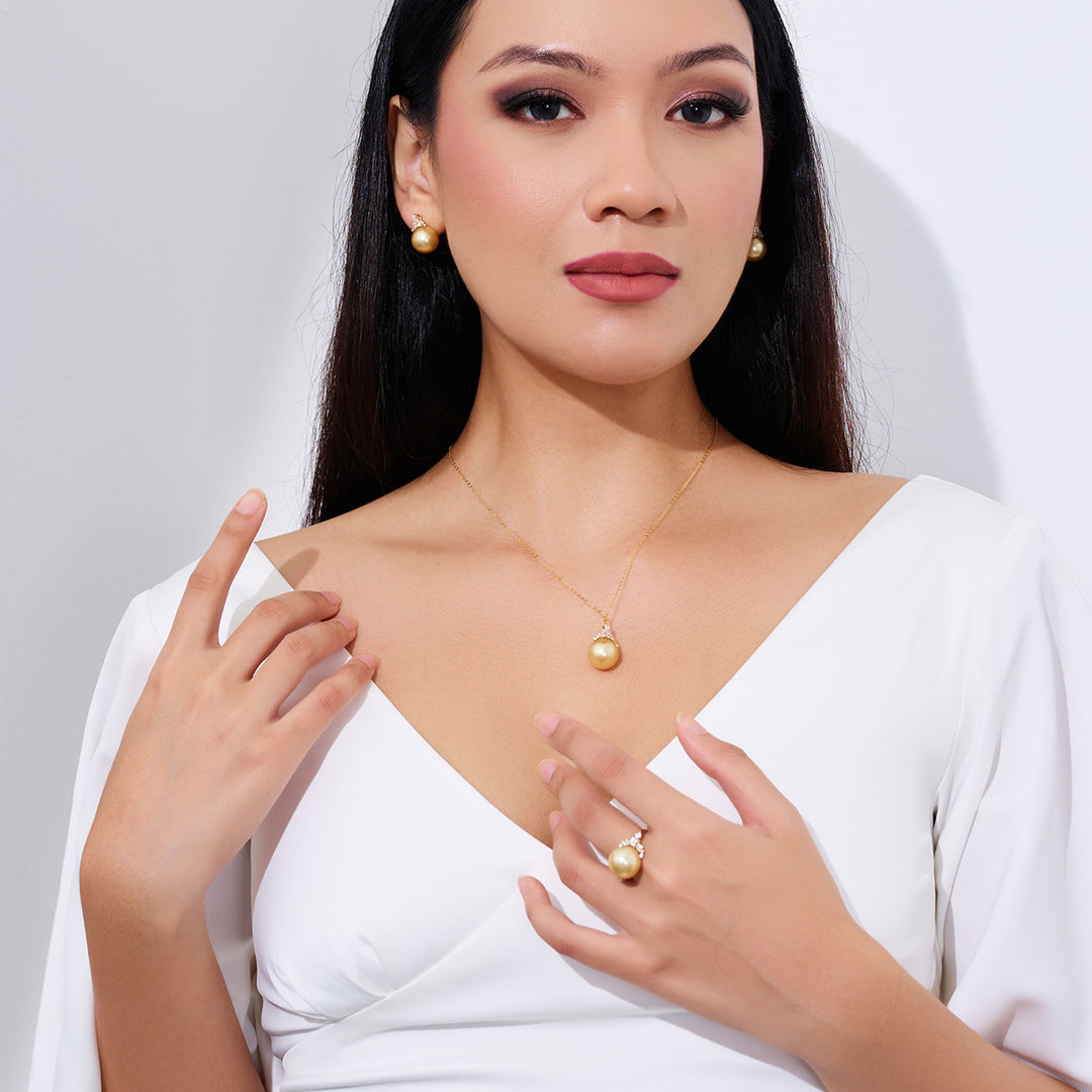 18K Solid Gold South Sea Golden Pearl Necklace KN00336