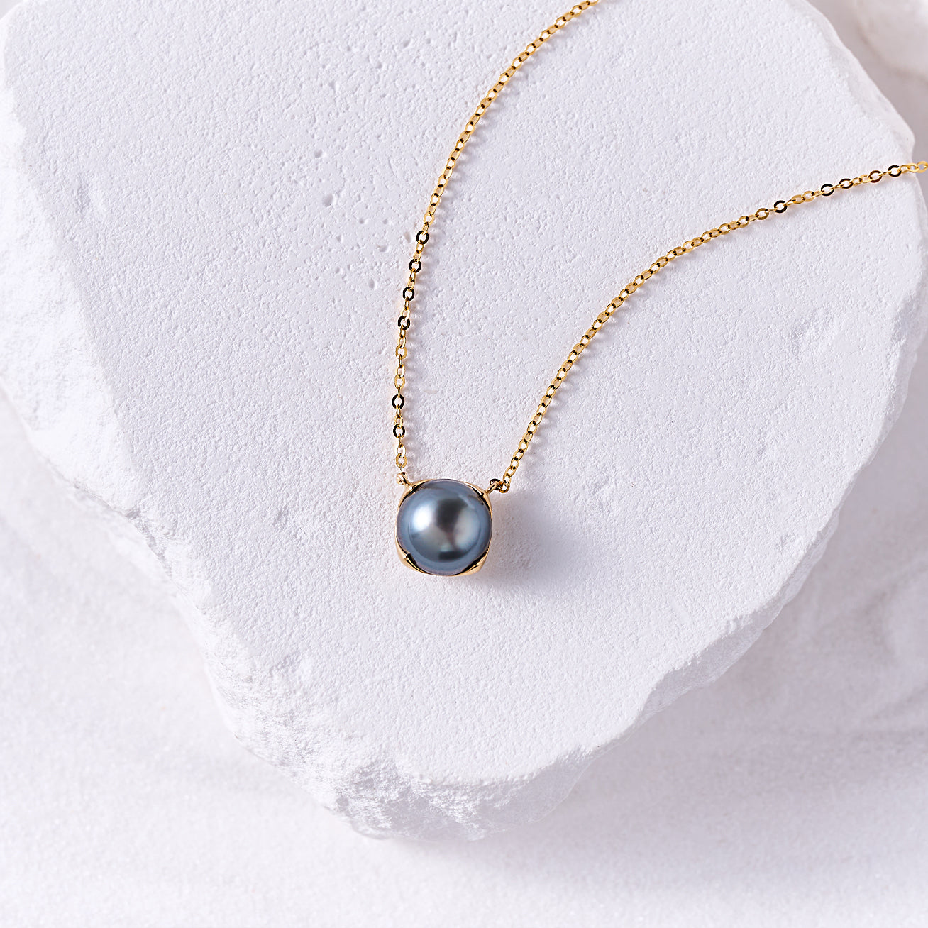 18K Gold Mabe Pearl Necklace KN00341 | DOME - PEARLY LUSTRE