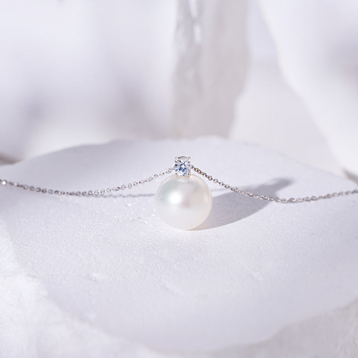 18K Solid Gold Australian White South Sea Necklace KN00347 - PEARLY LUSTRE
