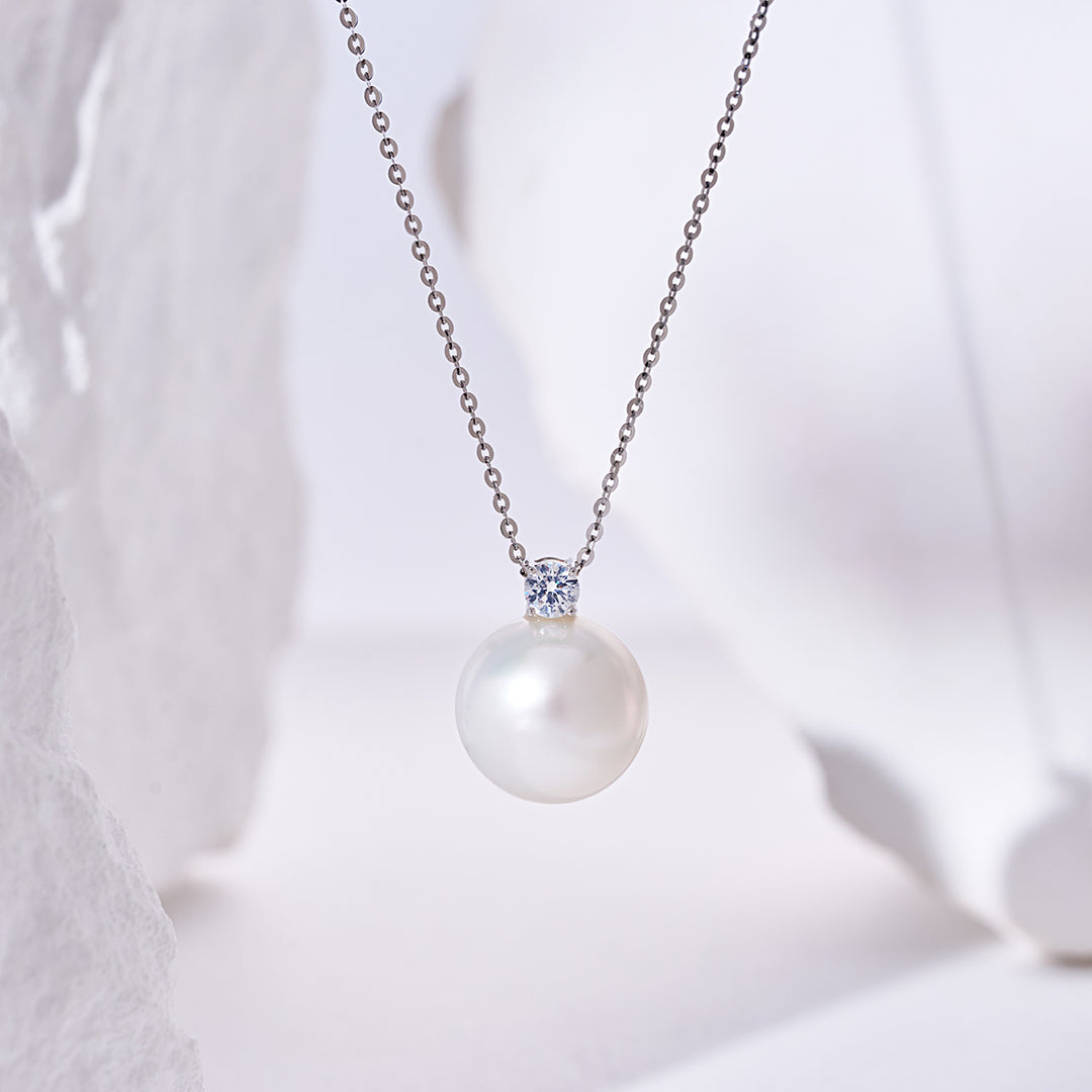 18K Solid Gold Australian White South Sea Necklace KN00347 - PEARLY LUSTRE