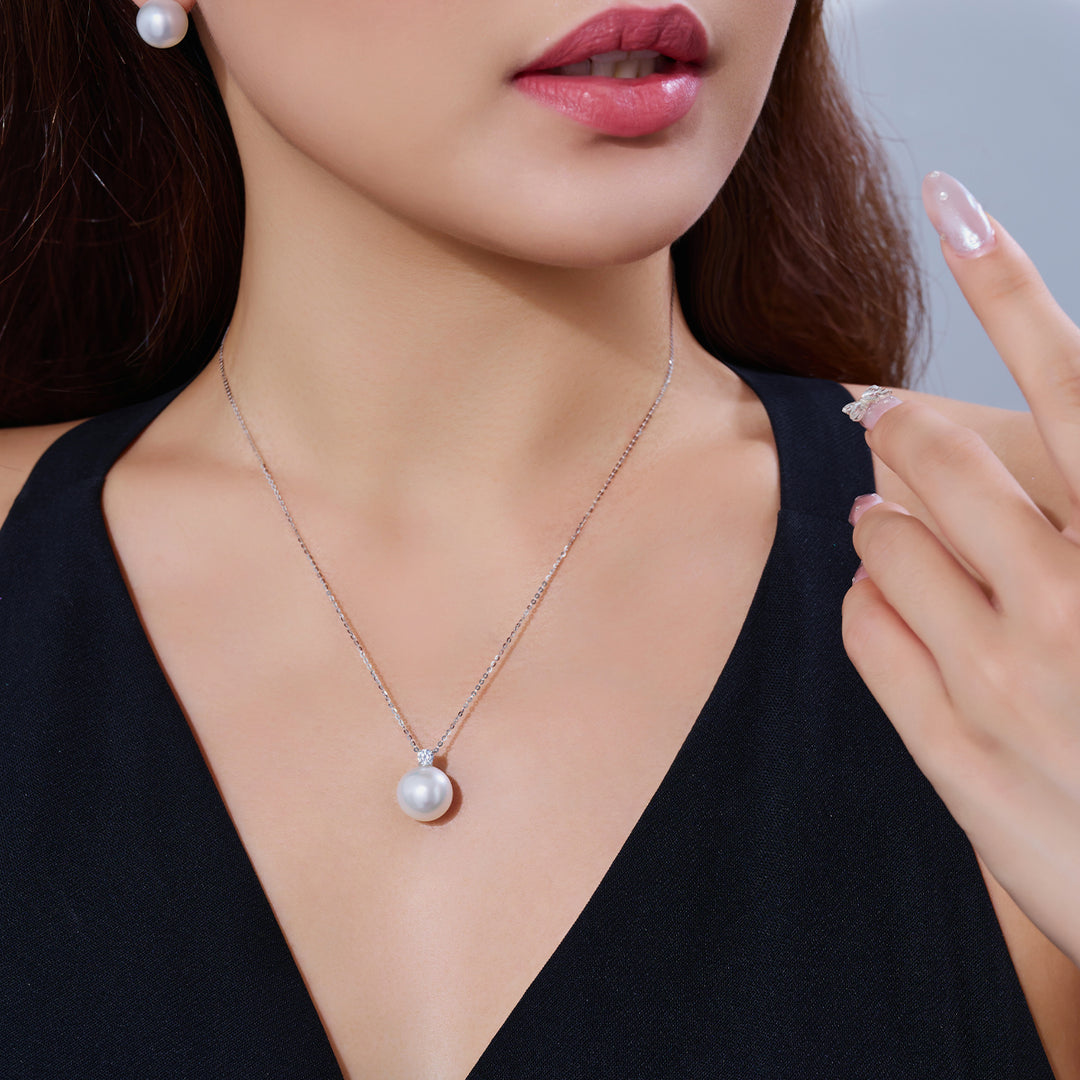 18K Solid Gold Australian White South Sea Necklace KN00347