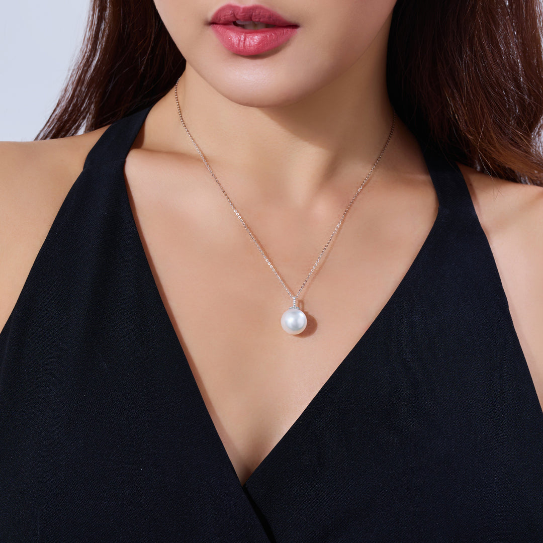 18K Solid Gold Australian White South Sea Necklace KN00348