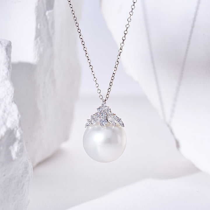 18K Solid Gold Australian White South Sea Necklace KN00349 - PEARLY LUSTRE