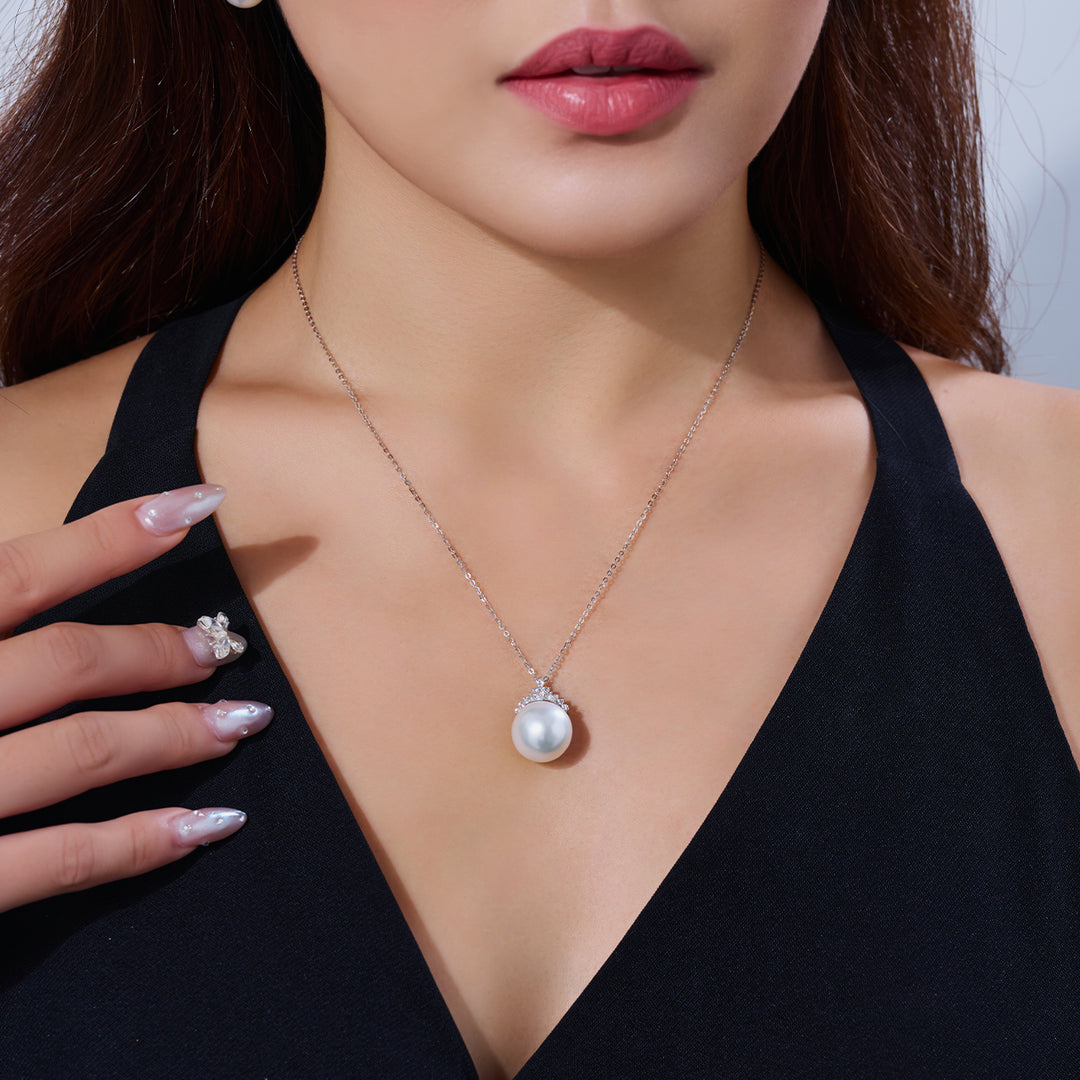 18K Solid Gold Australian White South Sea Necklace KN00349