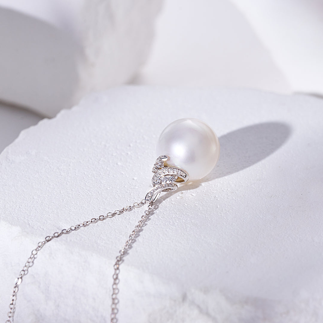 18K Solid Gold Australian White South Sea Necklace KN00350 - PEARLY LUSTRE