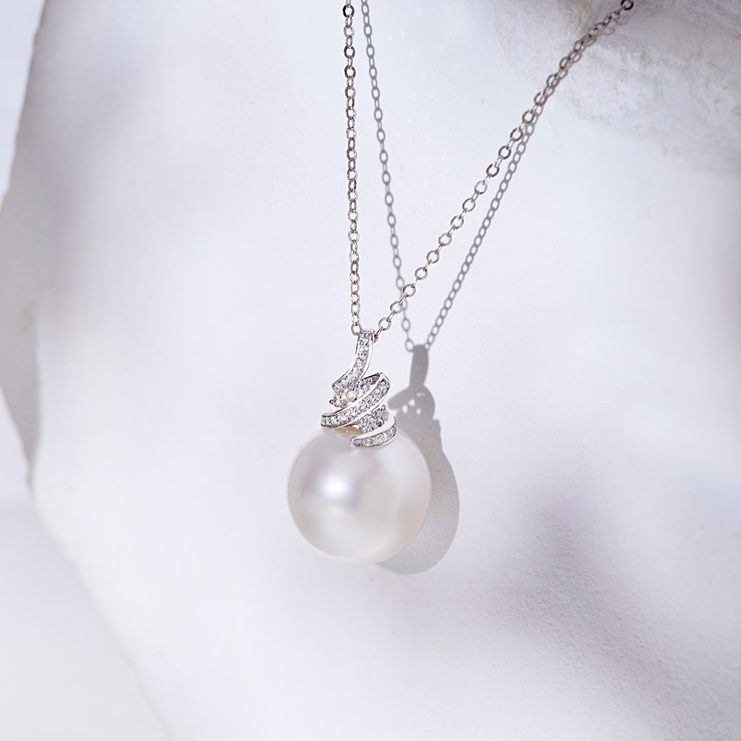 18K Solid Gold Australian White South Sea Necklace KN00350 - PEARLY LUSTRE