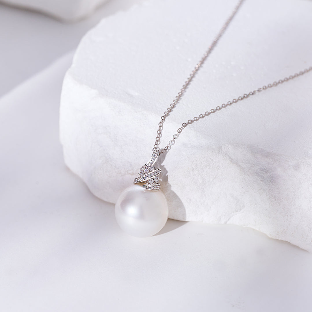 18K Solid Gold Australian White South Sea Necklace KN00350 - PEARLY LUSTRE
