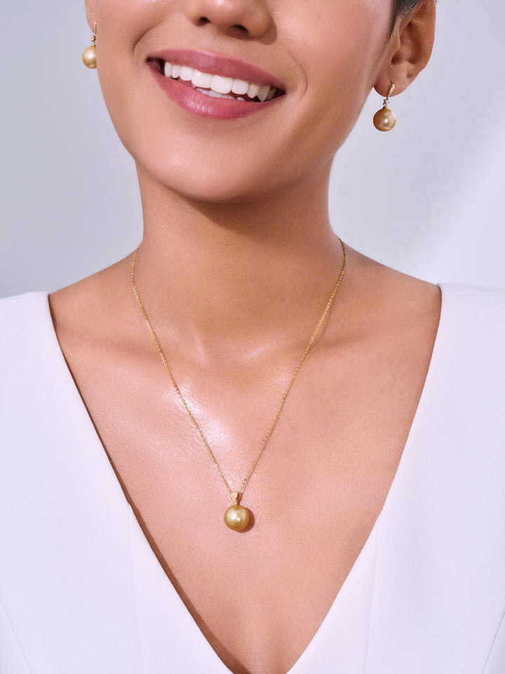 18K Solid Gold South Sea Golden Pearl Necklace KN00353