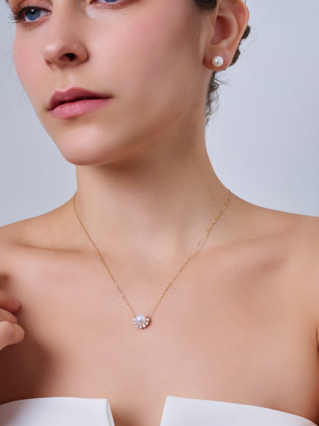 18k Solid Gold Akoya Pearl Necklace KN00364