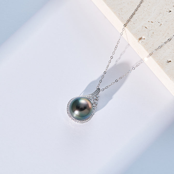 Collana con perla tahitiana in oro massiccio 18k KN00373