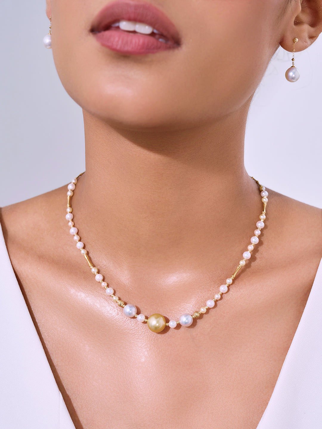 Rantai Leher Mutiara Emas 18k Solid Akoya dan Lautan Selatan Emas KN00376 | HARMONI