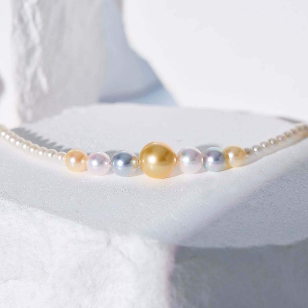 Collier en perles Akoya en or massif 18 carats KN00377