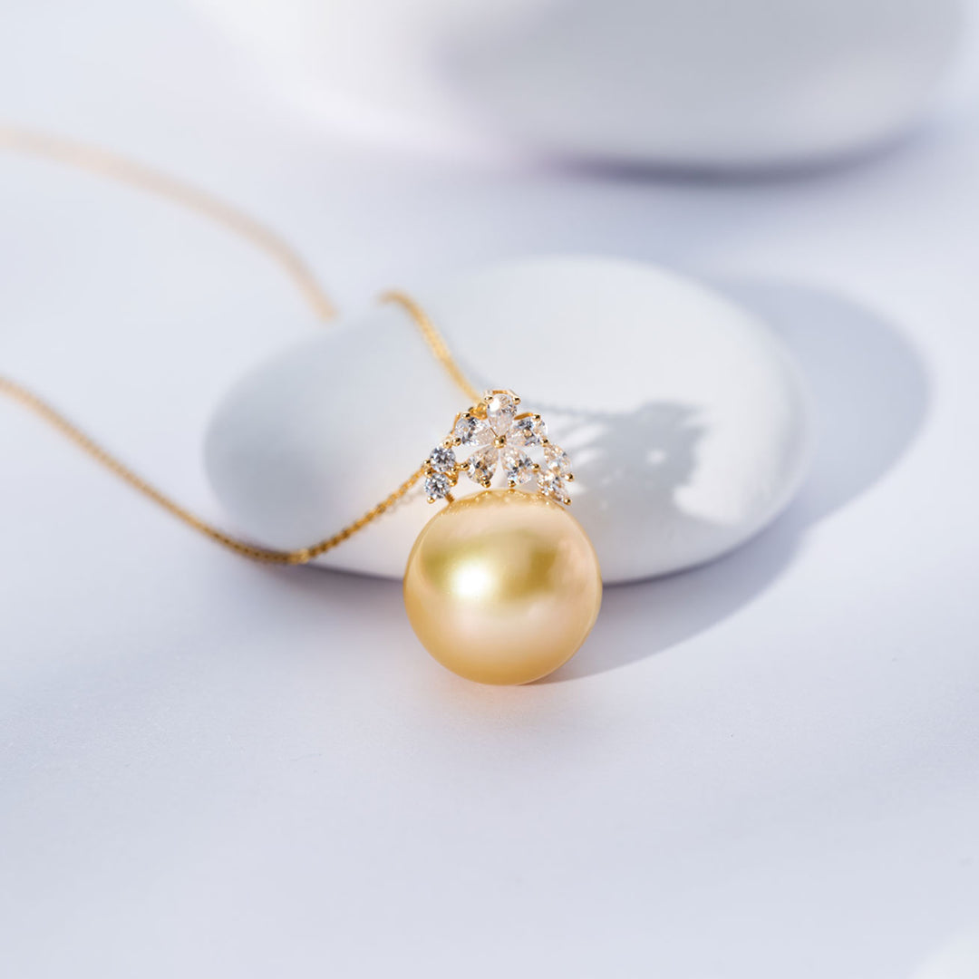 18K 솔리드 골드 남해 골든 진주 목걸이 KN00378