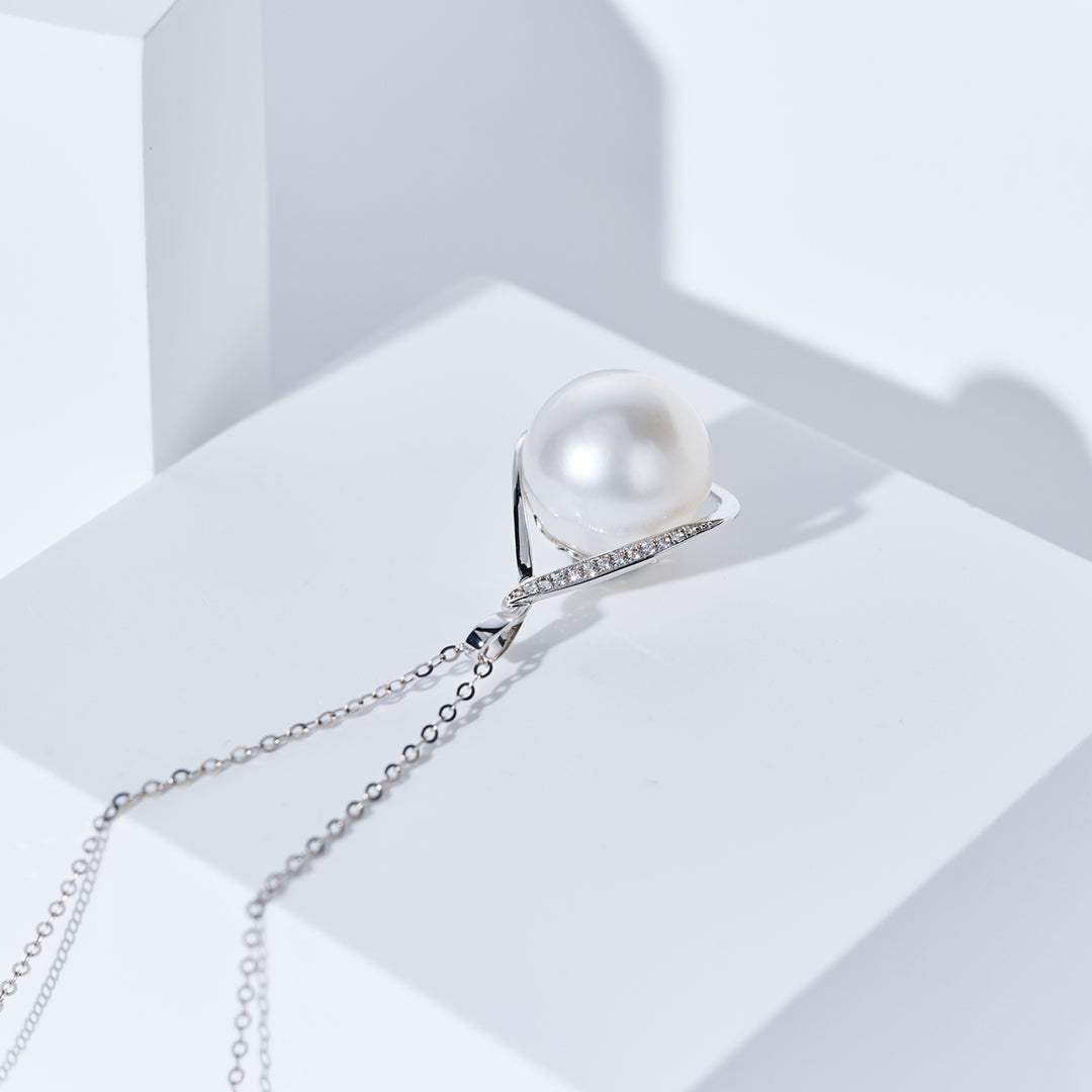 18K Massives Gold Australische Weiße Südseeperlen-Halskette KN00383