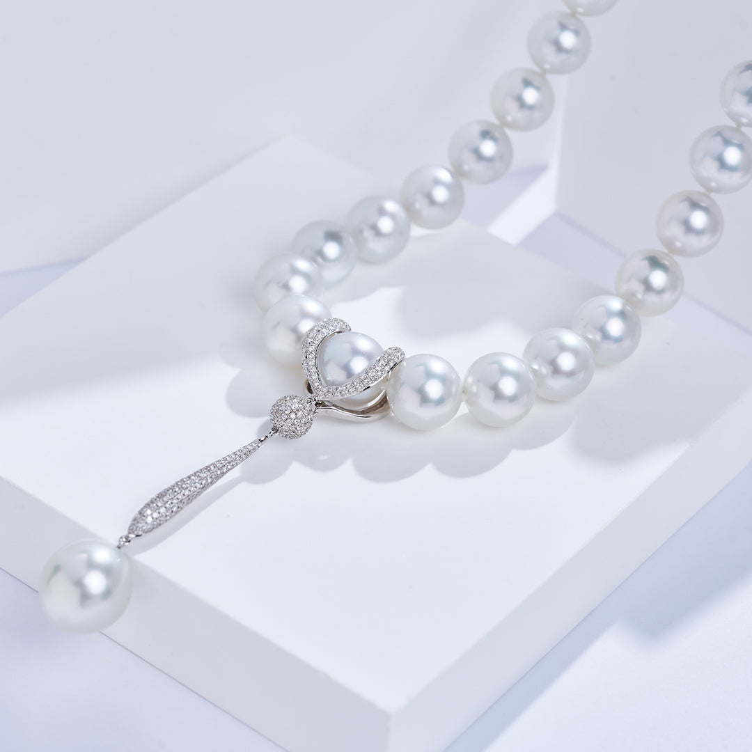 قلادة لؤلؤ بحر الجنوب الأبيض من الذهب الخالص عيار 18K KN00393