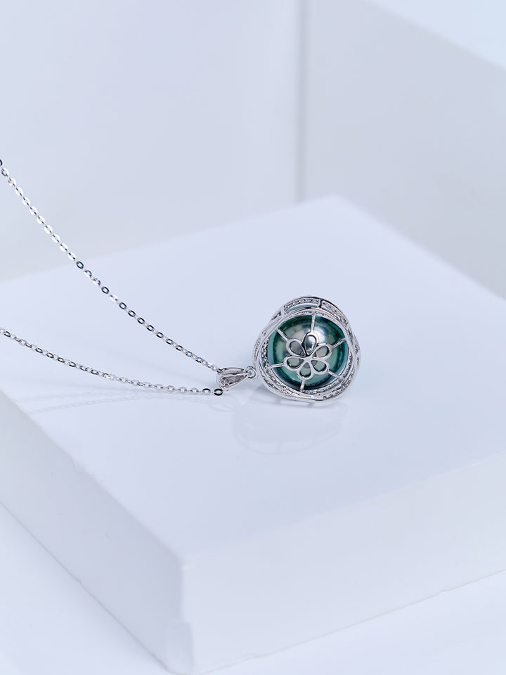 Top Lustre 18k Solid Gold Tahitian Pearl Necklace KN00396