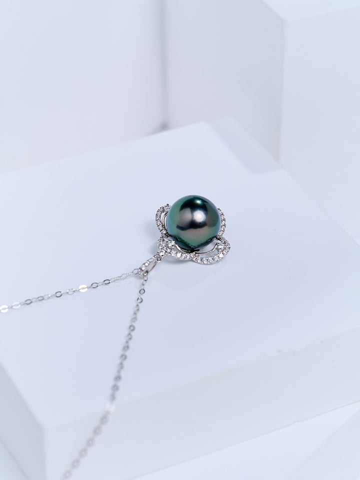 Top Lustre 18k Solid Gold Tahitian Pearl Necklace KN00397